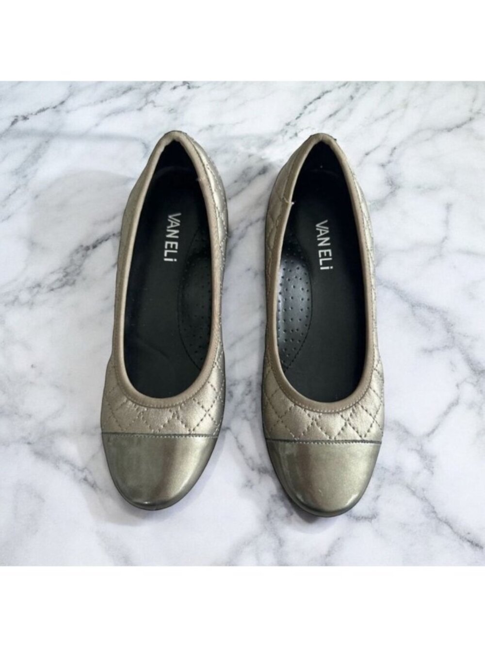 VAN ELI Serene Silver Quilted Leather Ballet Flats Size 6.5